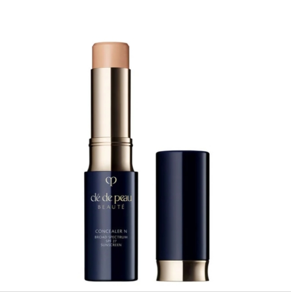 BNIB- CLE DE PEAU Concealer in Mocha